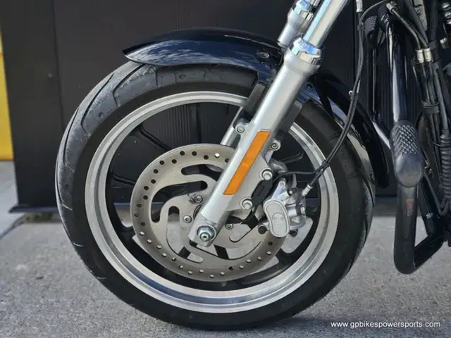 2018 Harley-Davidson Sportster XL883L Superlow in Sport Touring in Oshawa / Durham Region - Image 11