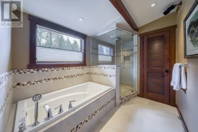 2175 WESTSIDE Road Invermere, British Columbia in Houses for Sale in Revelstoke - Image 37