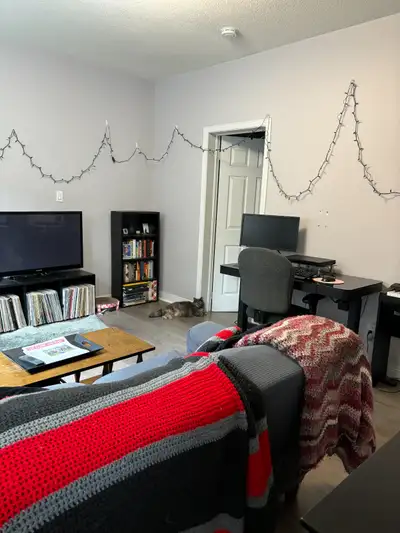 As a MOVE IN INCENTIVE, we are offering HALF A MONTH'S RENT FREE upon successful execution of the le...