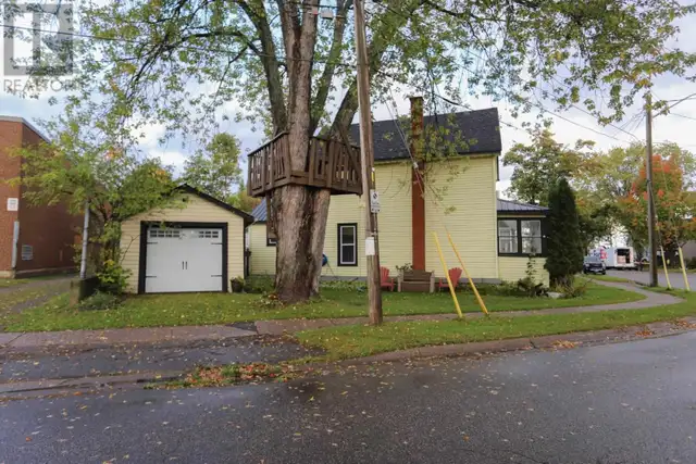 416 Northland RD Sault Ste. Marie, Ontario in Houses for Sale in Sault Ste. Marie - Image 4