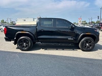 FINANCEMENT @ 4.95, EDITION ELEVATION TOUT TERRAIN, LIFT KIT 2'', BLACK EDITION, JANTES NOIR, MARCHE... (image 4)