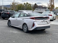 No Accidents - Plug-In Hybrid - Keyless Ignition - Wireless Smartphone Charger - Backup Camera Effic... (image 2)