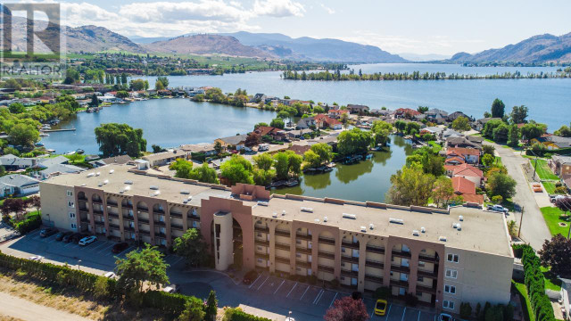 15 SOLANA KEY Court Unit# 204 Osoyoos, British Columbia in Condos for Sale in Penticton