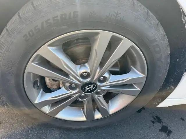 2018 Hyundai Elantra SEL in Cars & Trucks in Hamilton - Image 16