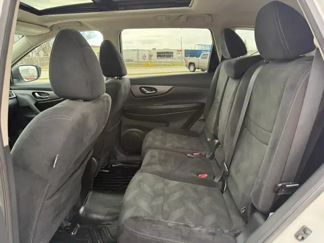 2016 NISSAN ROGUE S PKG | AWD | CLEAN CARFAX in Cars & Trucks in Barrie - Image 19