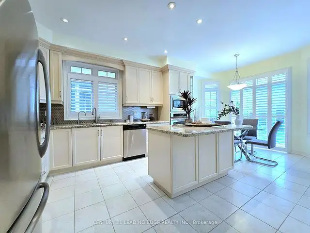 4BR/4WR/2 STOREY DETACHED HOME/BERCZY - YORK/MARKHAM in Houses for Sale in Markham / York Region - Image 6