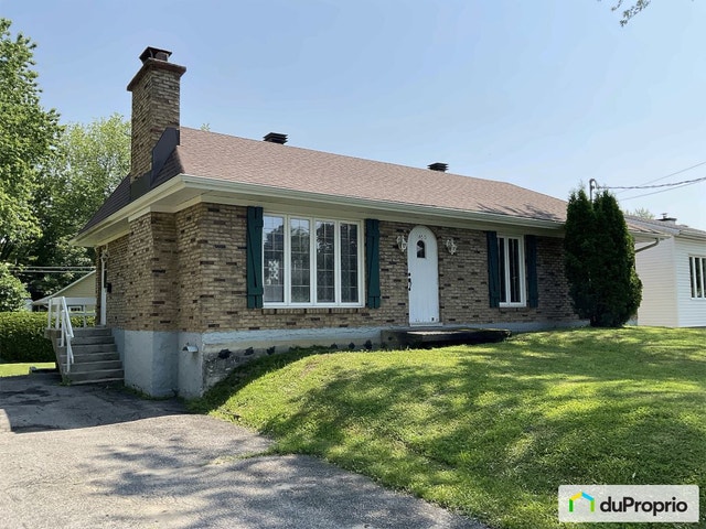 $550,000 - Bungalow for sale in L'Ancienne-Lorette — photo 1