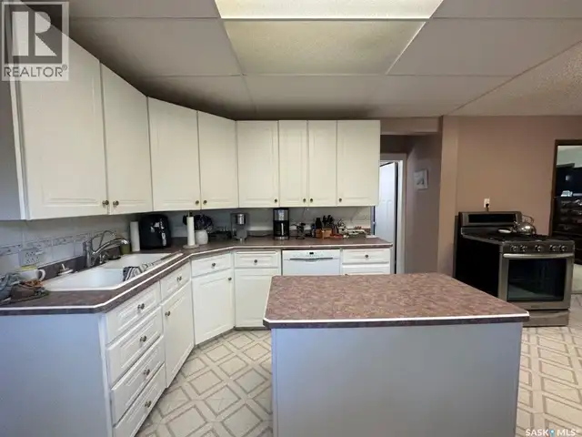 207 2nd AVENUE W Smiley, Saskatchewan in Houses for Sale in Saskatoon - Image 17