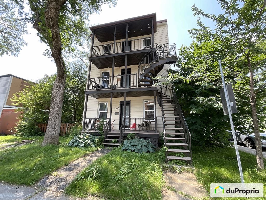 $599,900 - Triplex for sale in Limoilou — photo 1
