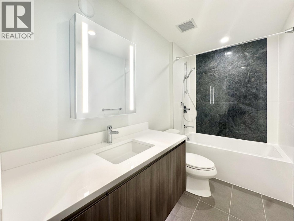 303 485 63rd AVE Vancouver, British Columbia 3