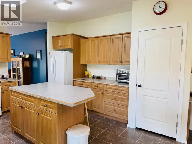 3722 CARSON ROAD Williams Lake, British Columbia in Houses for Sale in Williams Lake - Image 6