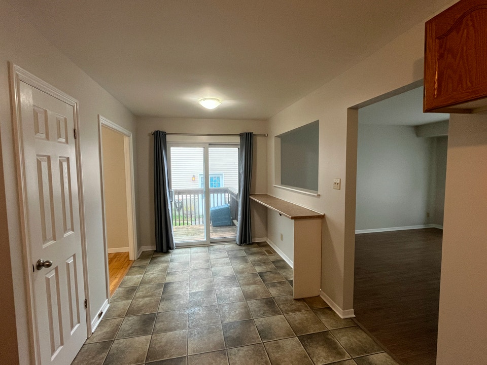 2+2 Bedroom, 2 Bathroom Semi 5
