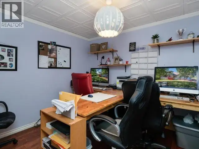 2001 CENTENNIAL STREET Whitehorse, Yukon in Houses for Sale in Whitehorse - Image 10