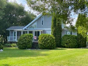 Pinawa Home | Browse Houses 🏠, Townhomes for Sale Near You in Manitoba