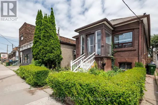 541 VAUGHAN ROAD Toronto (Oakwood Village), Ontario62866662668161122
