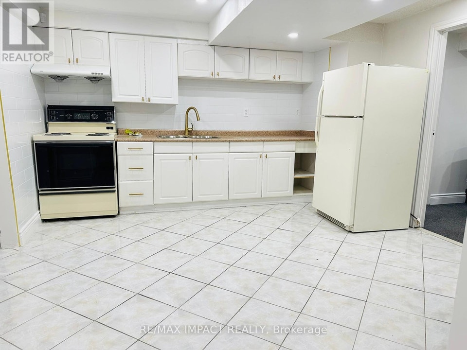 25 CALDBECK AVENUE Markham (Milliken Mills East), Ontario 5