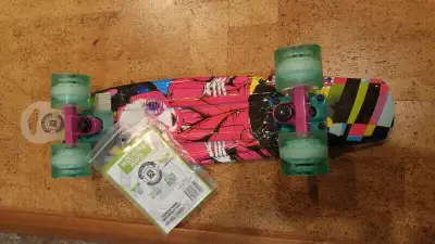 Madd Gear Retro Skateboard 22-Inch long 6.25-Inch wide, View more