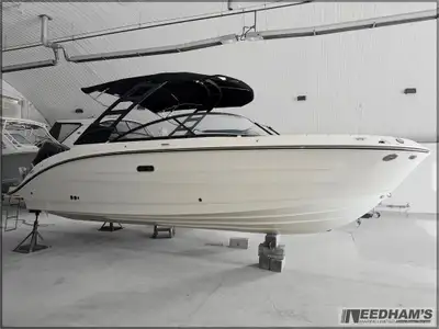 2026 Sea Ray SDX 250 Outboard SDX 250 OUTBOARD True Leisure - Maximum Comfort The SDX 250 Outboard i...