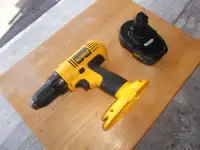 DEWALT 18 VOLT, DRILL, BATTERY AND CHARGER