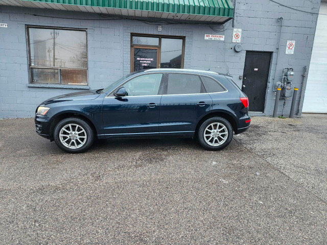 2011 AUDI Q5 PREMIUM Plus in Cars & Trucks in City of Toronto - Image 4