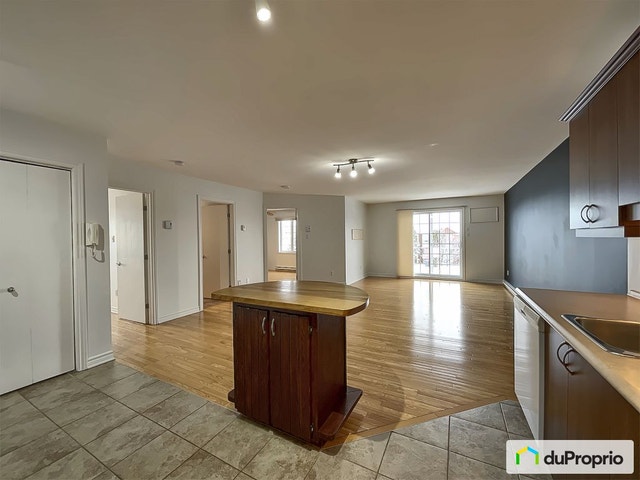 $329,500 - Condominium for sale in Chambly — photo 1
