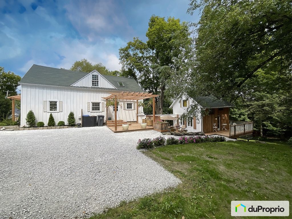 $720,000 - 2 Storey for sale in Waterville — photo 1