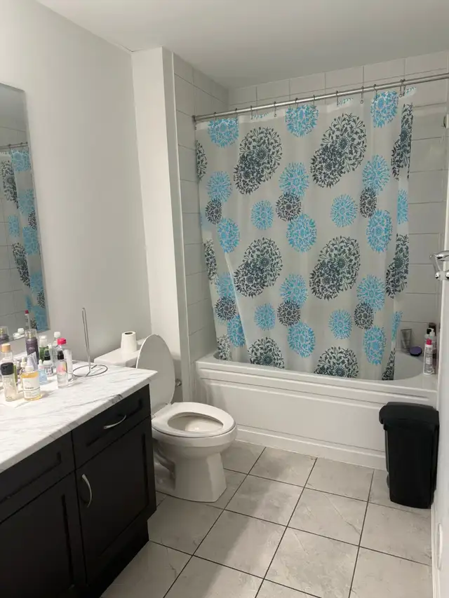 Private room for rent in Other in Oakville / Halton Region - Image 4