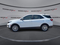 The used 2022 Chevrolet Equinox LS AWD is a smart choice for drivers who want confidence, comfort, a... (image 4)