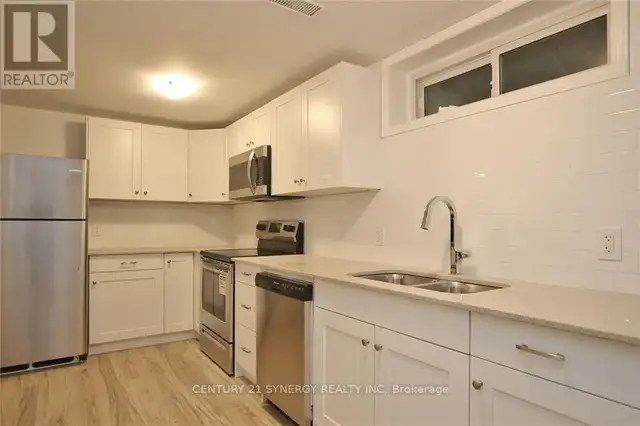 B - 34 MAJESTIC DRIVE Ottawa, Ontario in Long Term Rentals in Ottawa - Image 5