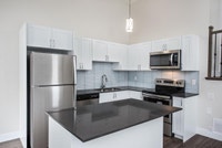 Forest Glen Townhomes are nestled in the heart of Mississauga at Williamsport and Bloor. With an abu... (image 1)