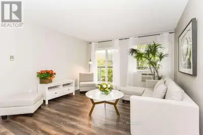 Beautifully updated 2-Bed, 2-Bath condo in the heart of Oakville's sought-after Glen Abbey. 2 master...