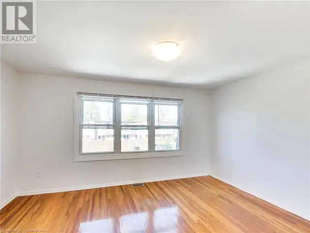 153 LIMERIDGE Road W Unit# 16 Hamilton, Ontario in Condos for Sale in Hamilton - Image 10