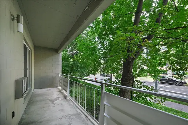 104 – 500 Stradbrook Avenue property photograph 14