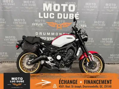 2021 Yamaha XSR 900 Yamaha XSR 900 2021 12 235 KM FREINS ABS TRACTION CONTROL PARE-BRISE SACOCHES No...