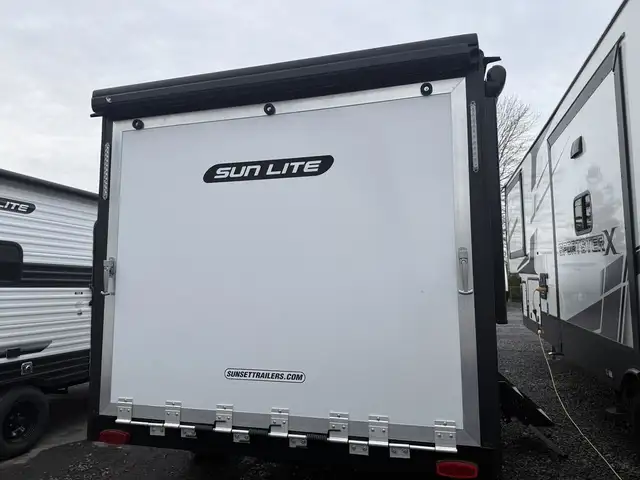 2026 Sunset Park RV Sunlite TH 14TH in Travel Trailers & Campers in Longueuil / South Shore - Image 3