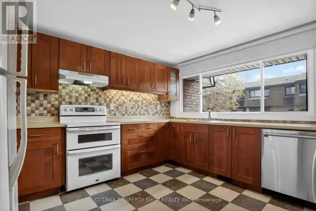 #30 - 2 BERTONA STREET Ottawa, Ontario in Condos for Sale in Ottawa - Image 6