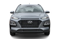 Nouvel Arrivage! La Hyundai Kona Essential 2020 est un VUS sous-compact pratique et moderne qui conv... (image 1)
