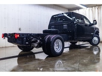 **ONE OWNER - ACCIDENT FREE** ORIGINAL FACTORY PRICE $99,525 324 KM This 2025 Ram 3500 4x4 Crew Cab... (image 7)
