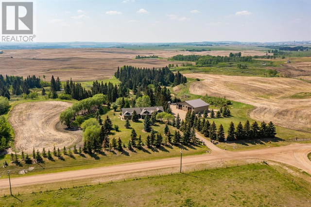 38212 Range Road 252 Rural Lacombe County, Alberta in Houses for Sale in Red Deer - Image 2