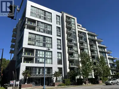 BRAVO in Richmond. Enjoy this magnificent and conveniently located in the desirable Brighouse neighb...