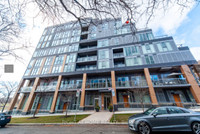 Beautiful 2 bedroom condo for sale in  desireable Forest Hill