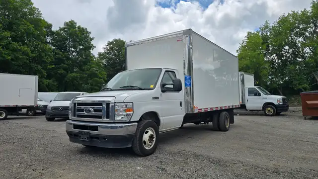 2021 Ford E-450 E-Series E-450 16Ft Box V8 Gas in Cars & Trucks in City of Toronto - Image 7