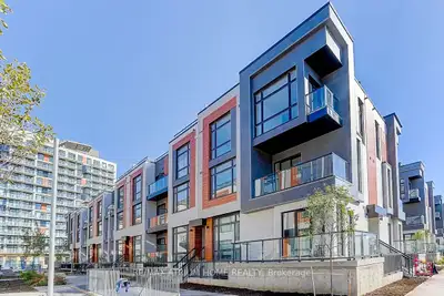 Price: $948,888 / $3,600/mo You can not miss this! Brand new luxury 3 bedrooms, 3 washroom End unit...