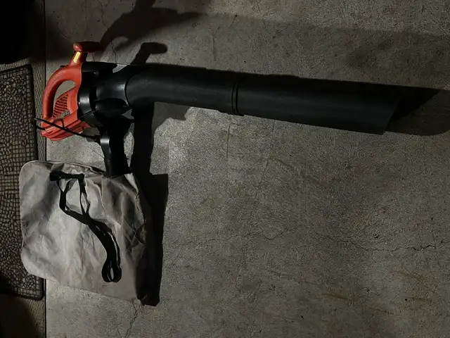 Black and Decker 3-in-1 electric unit in Power Tools in Mississauga / Peel Region - Image 2