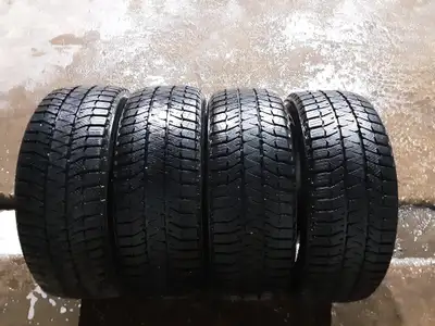 TIRES 215 55 18 Bridgestone Blizzak WS90 Tread Depth 9 9 10 10 / 32nds (Like New !) Fits tons of car...