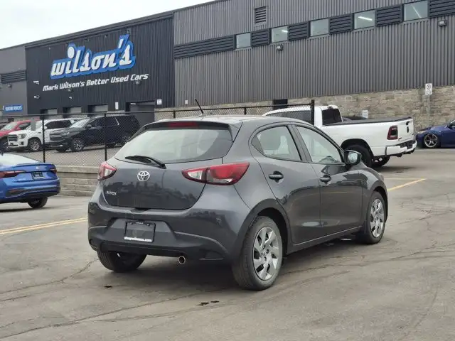 2020 Toyota Yaris Hatchback LE | Auto | Heated Seats in Cars & Trucks in Guelph - Image 7