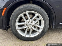 up to 8700lbs Towing Capacity | All Wheel Drive | 20 Black Alloy Wheels | Heated Front and Middle Ro... (image 9)