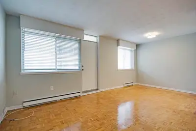 1 Bedroom Apartment for Rent - 89  Isabella Street