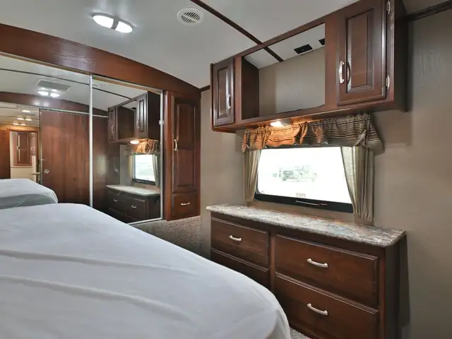 2014 Outback 300RB in Travel Trailers & Campers in St. Albert - Image 16