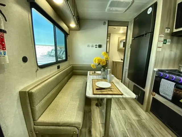 2025 EAST TO WEST Della Terra 250QB in Travel Trailers & Campers in Bedford - Image 34